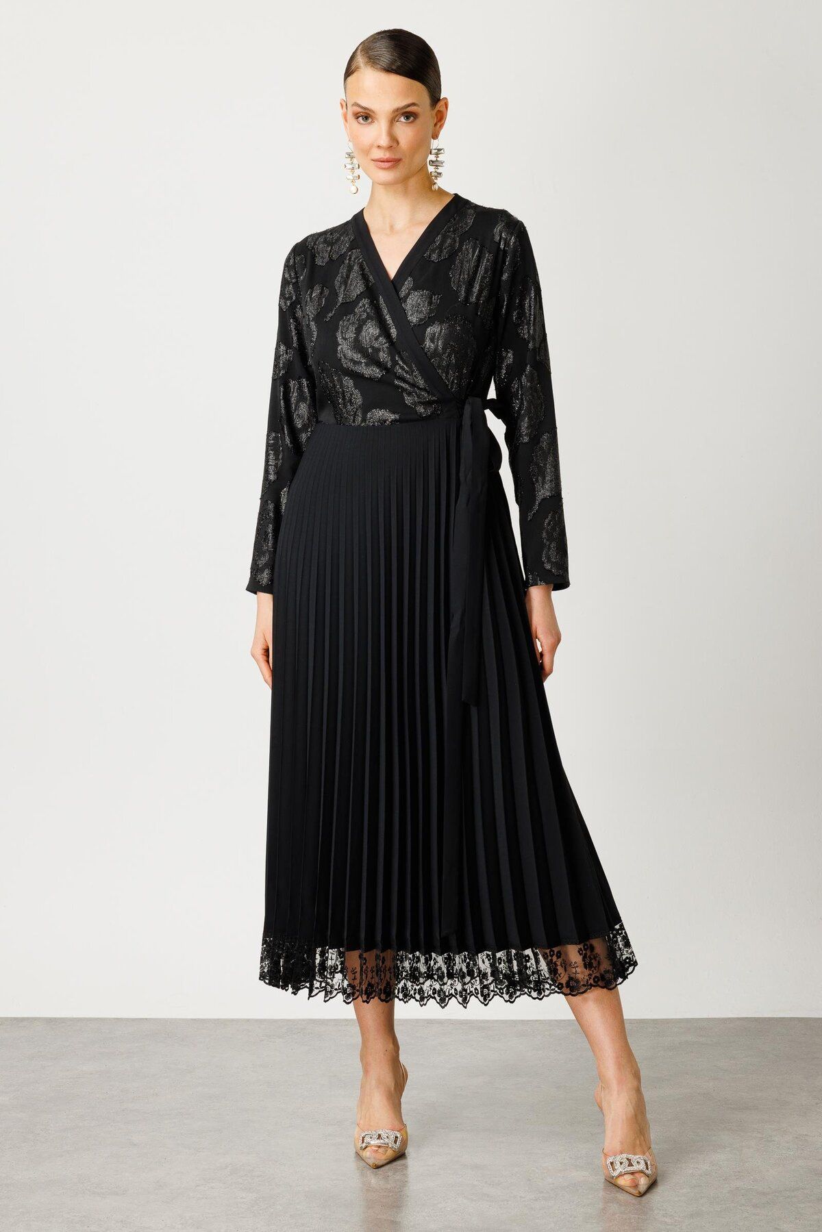 Moda İlgi Modailgi  Simli Çiçek Jakarlı Eteği Plisoley Kruvaze Elbise Siyah