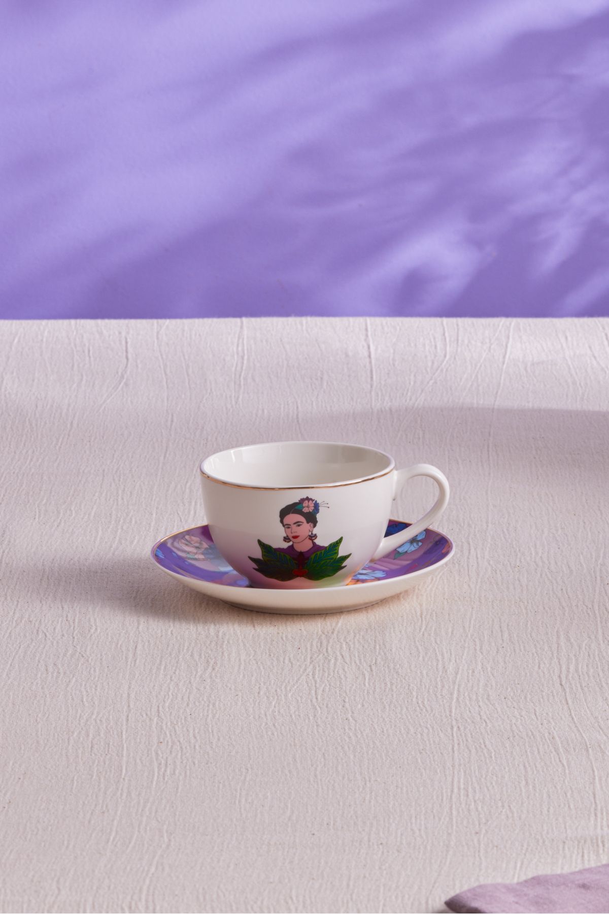 Karaca Frida Çay Fincanı Ve Tabağı Mor 220 ml