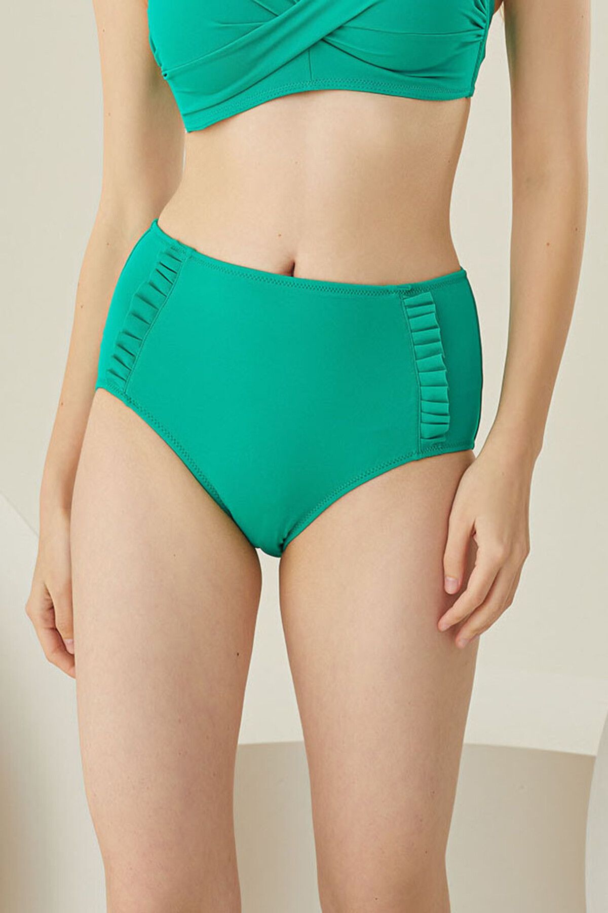 Loya Yeşil Fırfırlı Yüksek Bel Tek Alt Bikini