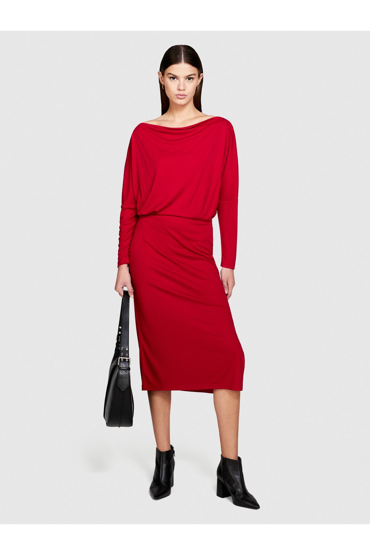 Sisley Kadın Kırmızı Kayık Yaka Dökümlü Beli Lastikli Uzun Kollu Elbise