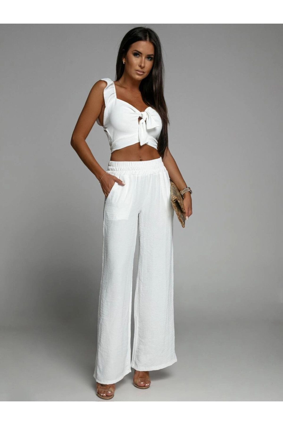 hazelin Kadın Beyaz İthal Keten Kumaş Fiyonk Detaylı Askılı Crop Pantolon İkili Takım HZL24S-FRY122081
