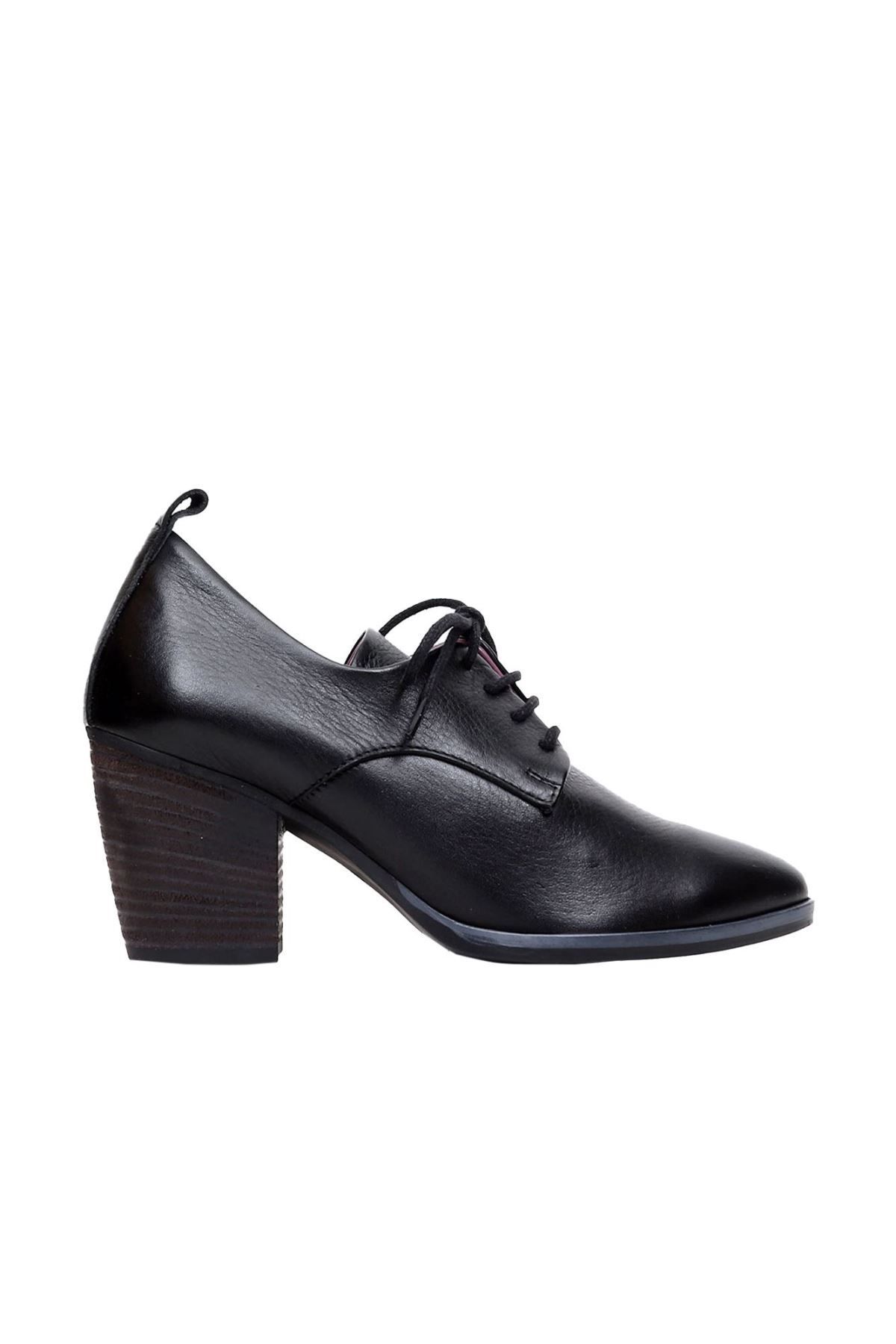 BUENO Shoes Siyah Deri Kadın Topuklu Ayakkabı