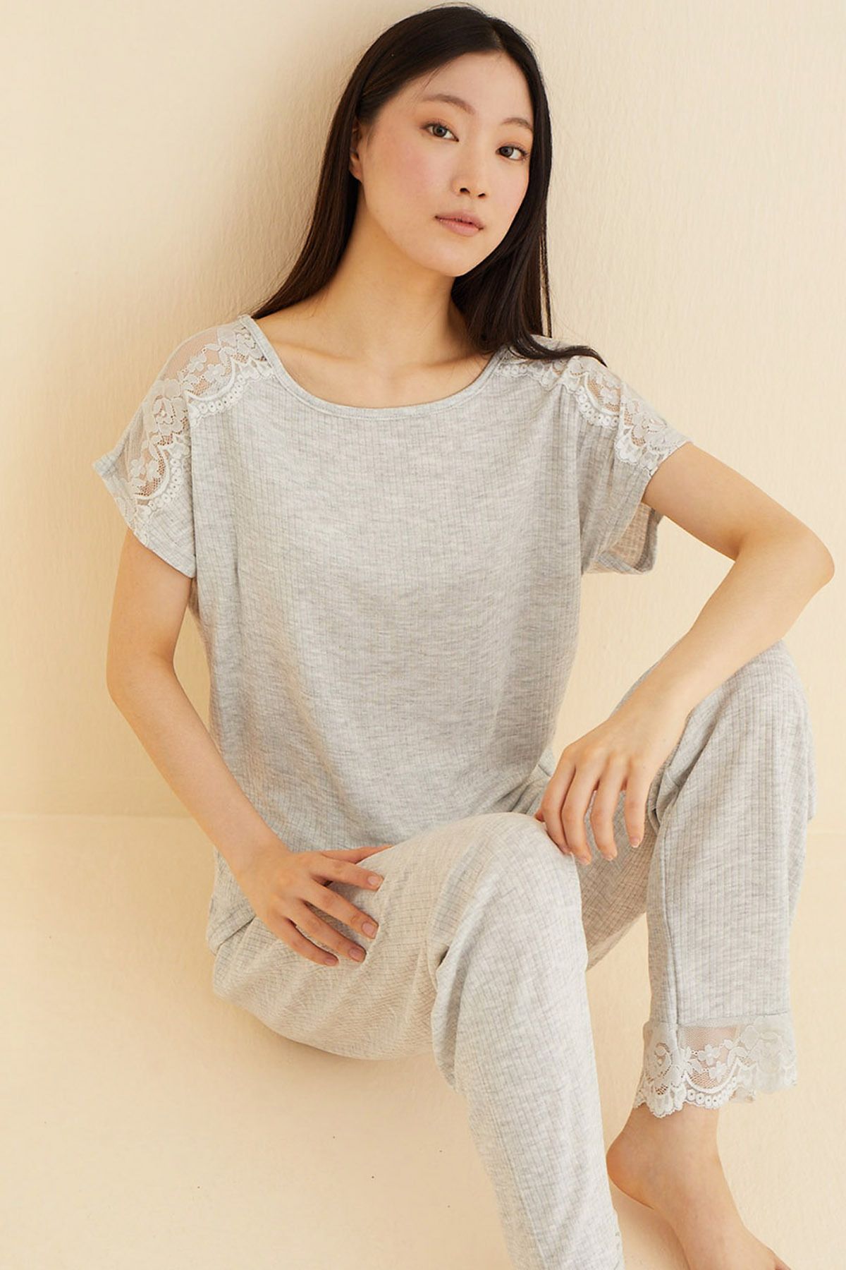 Siyah İnci gri Dantel Detaylı Soft Touch İnce Örme Pijama Takım