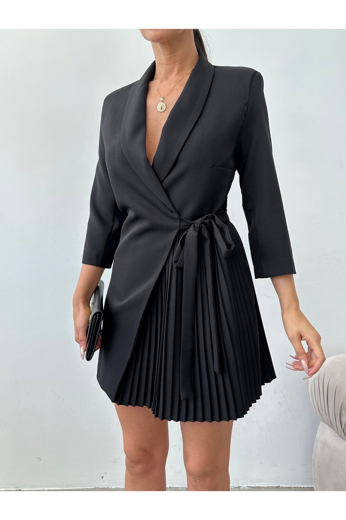 Female Clothing Siyah Bağlamalı Yan Pilise Detaylı Ceket Elbise
