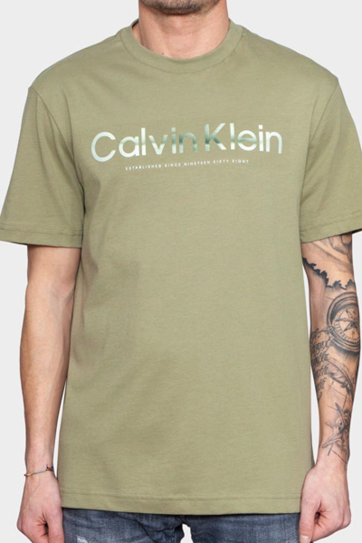 Calvin Klein T-shırt