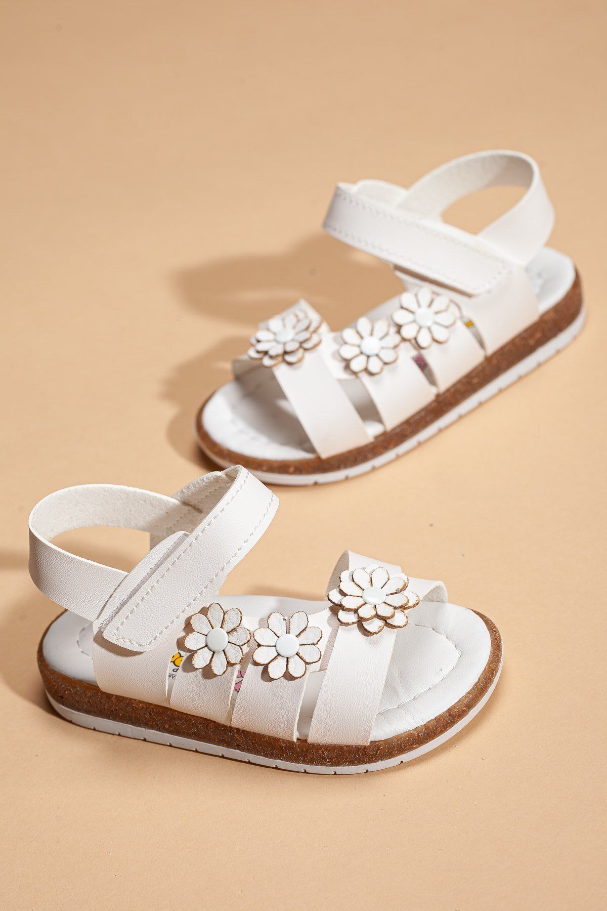 Dilimler Ayakkabı Şirin Bebe Ortopedik Çiçekli Beyaz Kız Ilkadım Bebe Sandalet