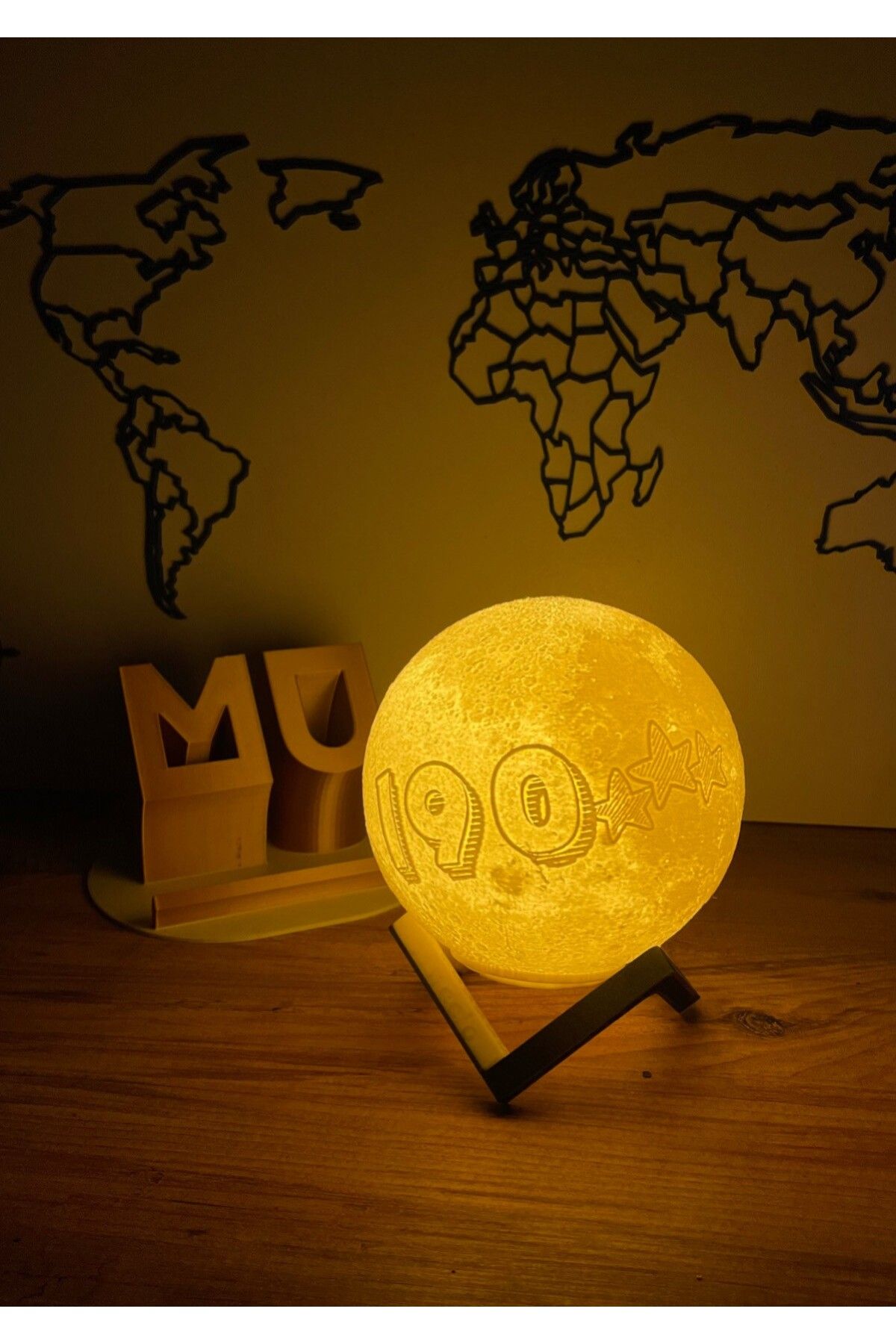 MUCC Üç Yıldız Beşiktaş Fotoğraflı Ay Lambası Standlı Gece Lambası Moon Lamp Dekoratif Pilli Atmaca(13CM)