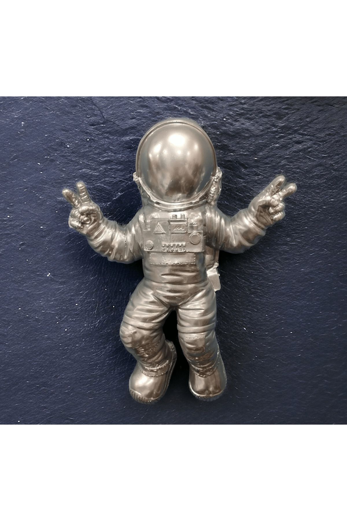 AlinSanatHeykel Metalik Gümüş  Duvar Astronot Heykeli-polyester