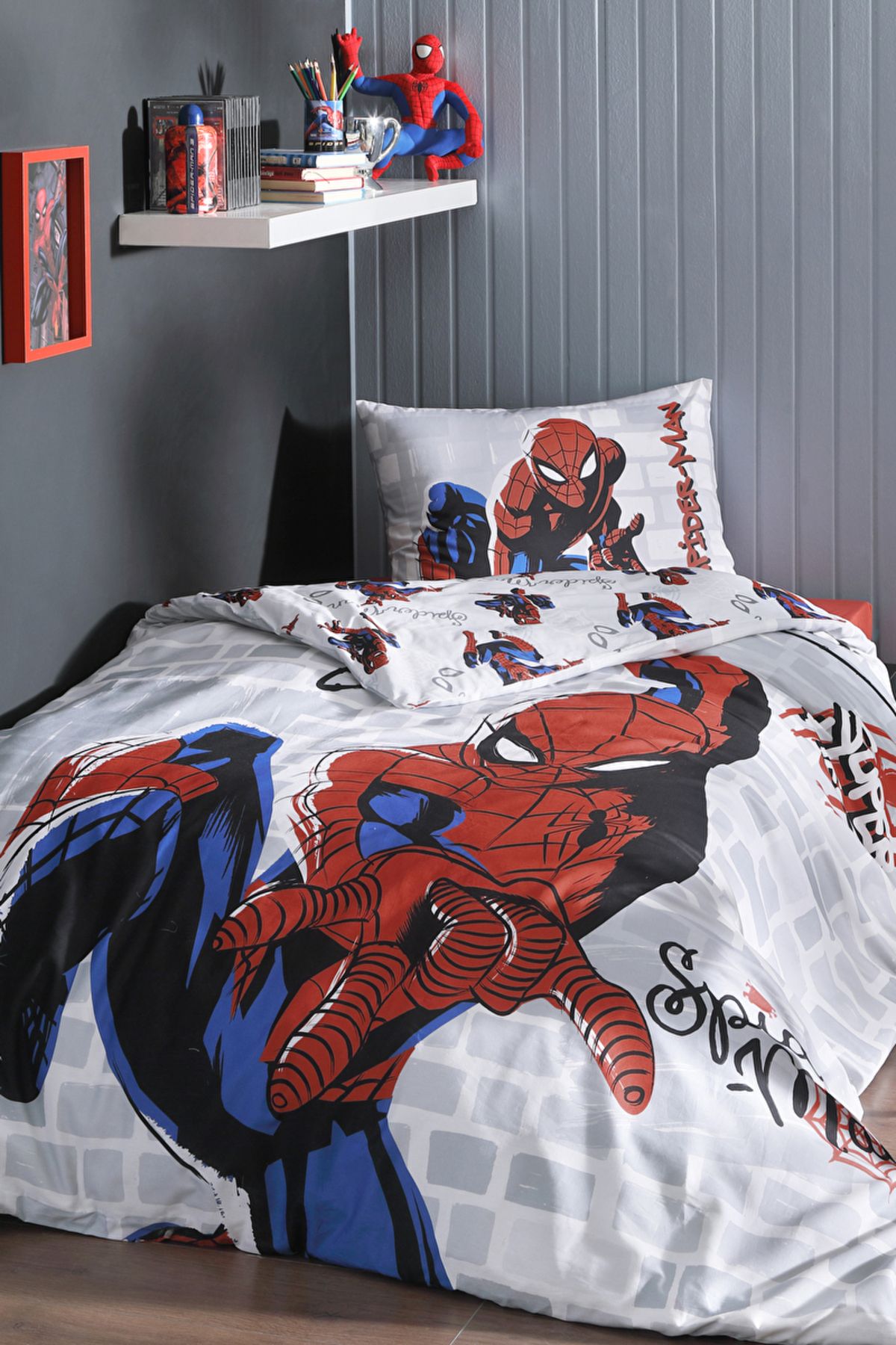 Özdilek Spiderman Super Hero Tek Kişilik Disney Lisanslı Lastikli Fitted Çarşaf Çocuk Nevresim Takım