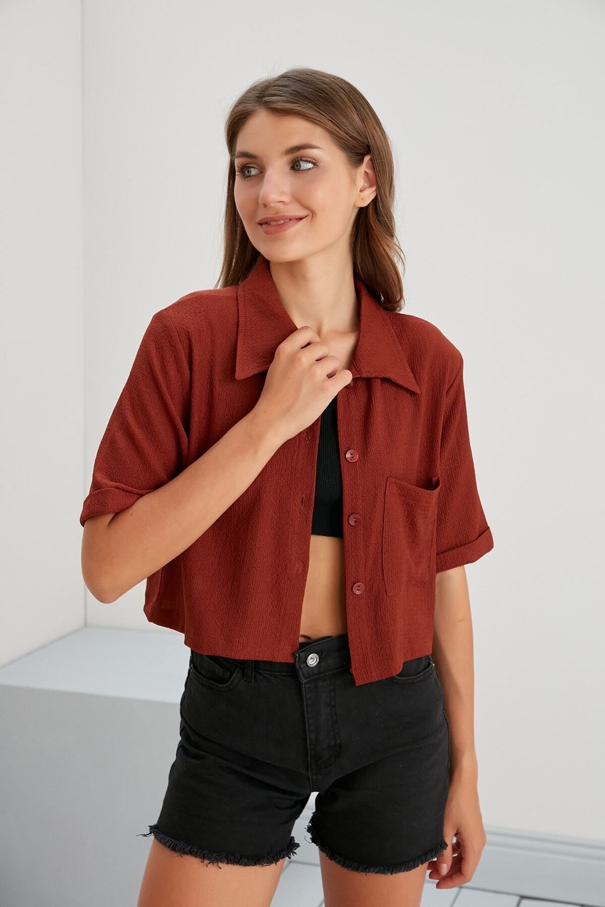 Space Fashion Kadın Kahve Crop Bürümcük Kumaş Düğmeli Cepli Gömlek
