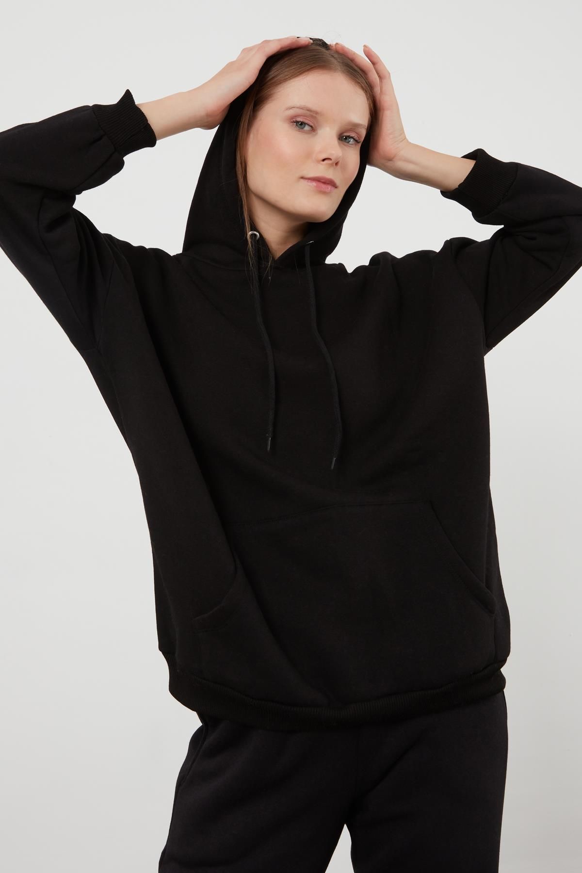 Tena Kadın Siyah Üç Iplik Şardonlu Kanguru Cepli Kapüşonlu Sweatshirt