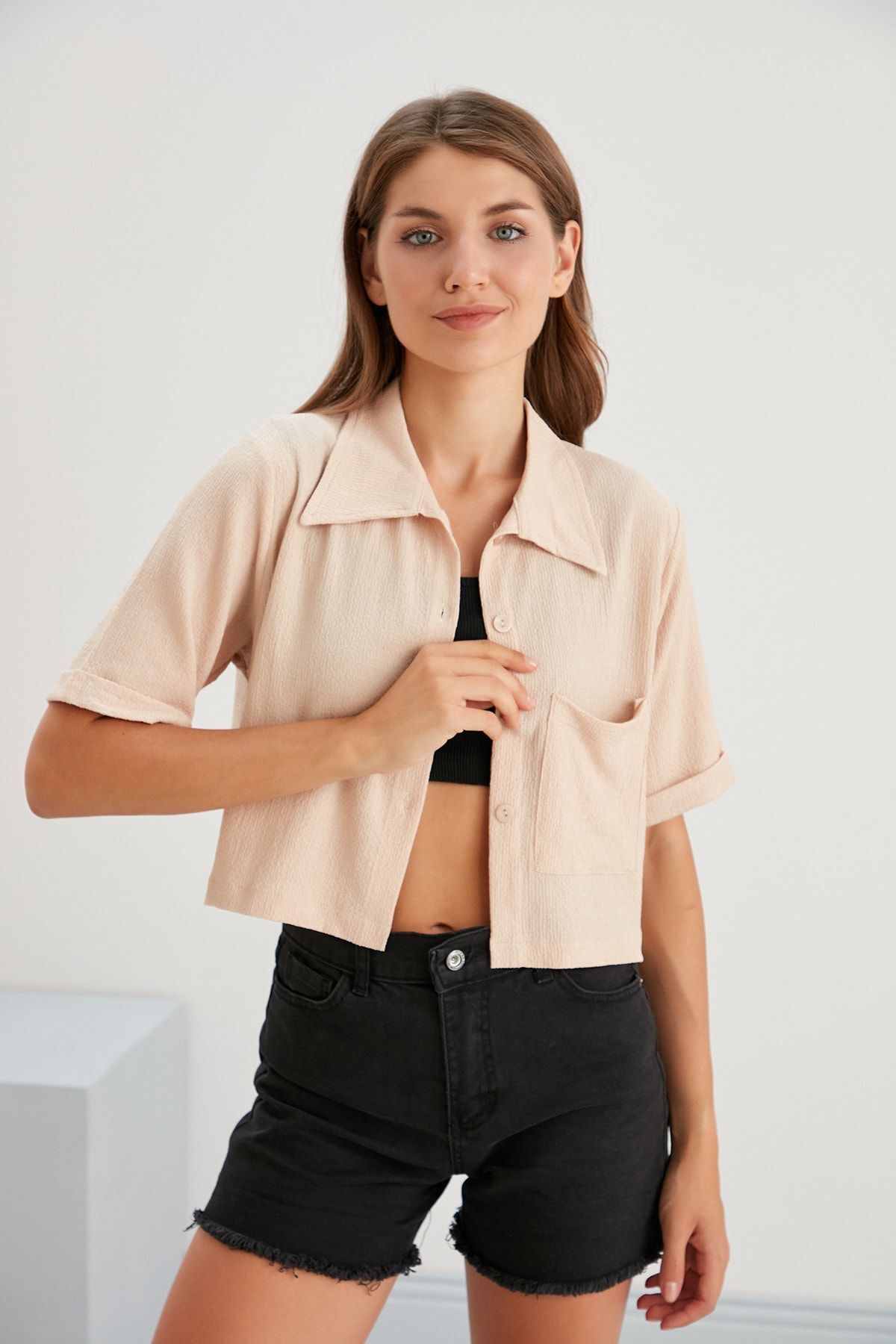 Space Fashion Kadın Taş Crop Bürümcük Kumaş Düğmeli Cepli Gömlek