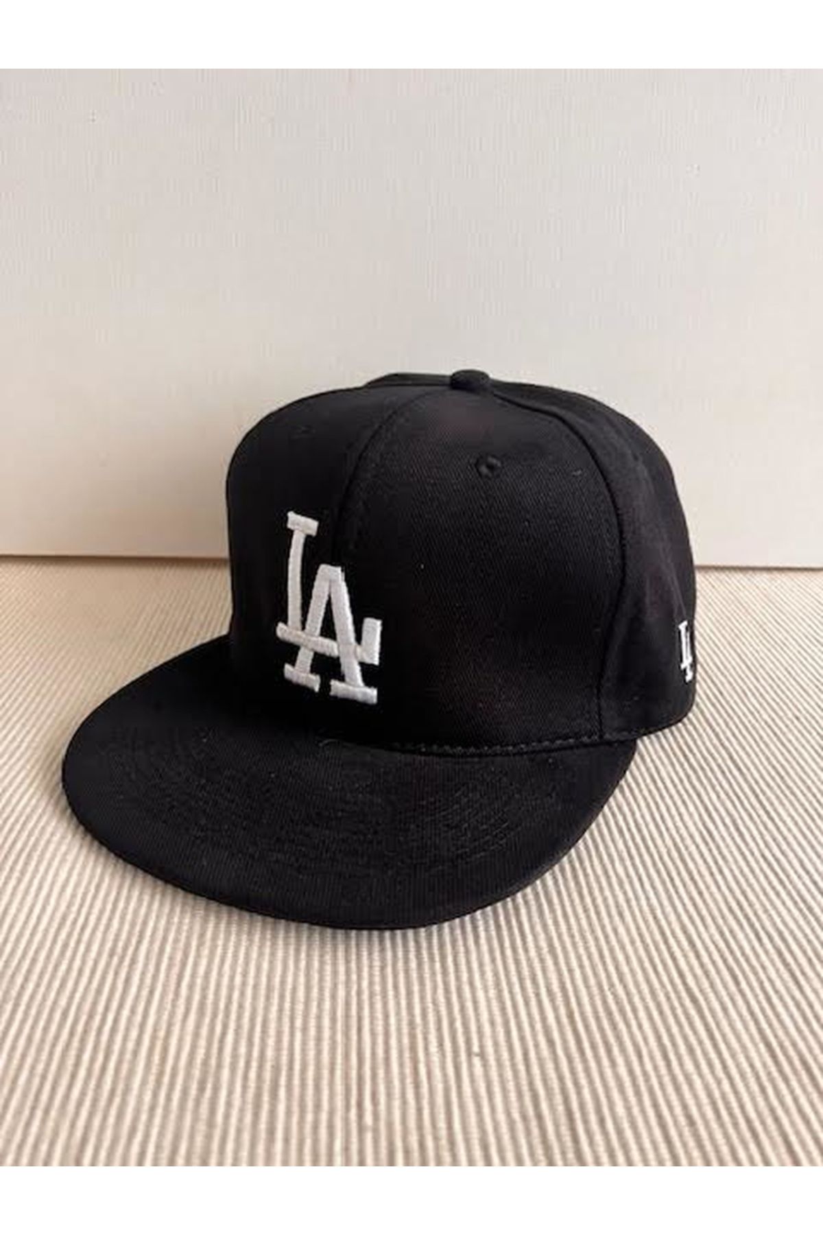 CosmoOutlet La Los Angeles Nakışlı Unisex Arkasından Ayarlanabilir Siyah Renk Hip Hop Şapka