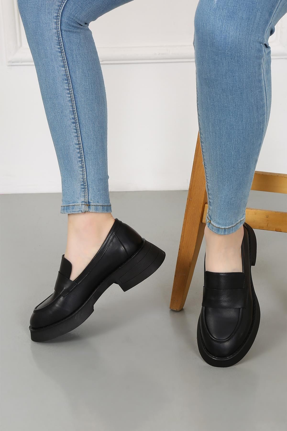 CassidoShoes Siyah Deri Kadın Casual Ayakkabı 010-4041