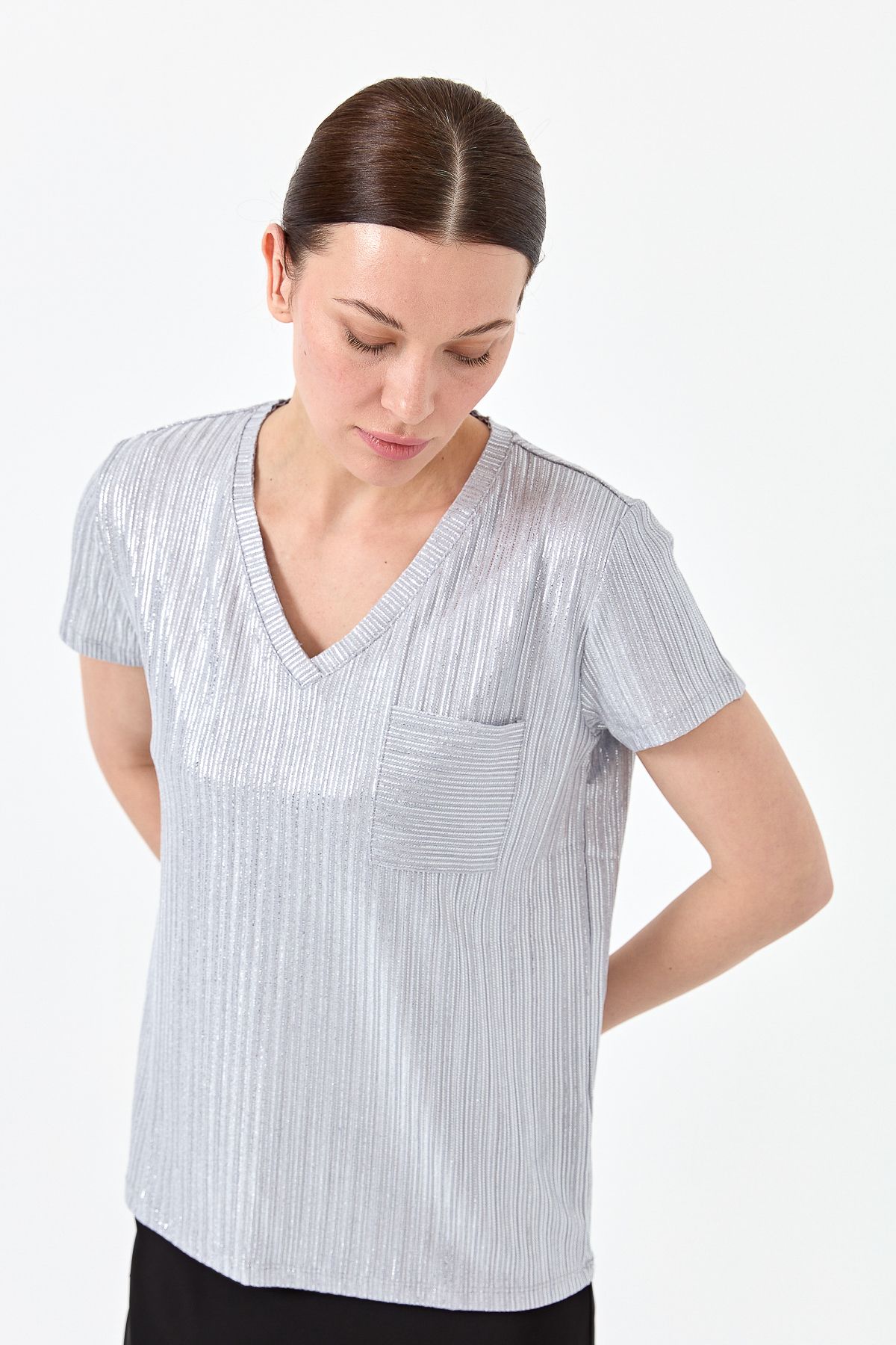 Desen Triko Kadın V Yaka Cepli Penye T-shirt Gri