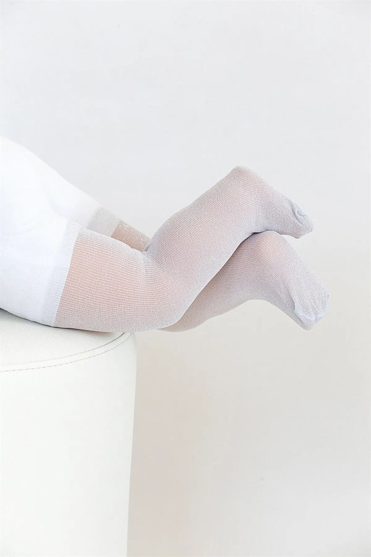 Daymod Kız Bebek Beyaz Simli Külotlu Çorap