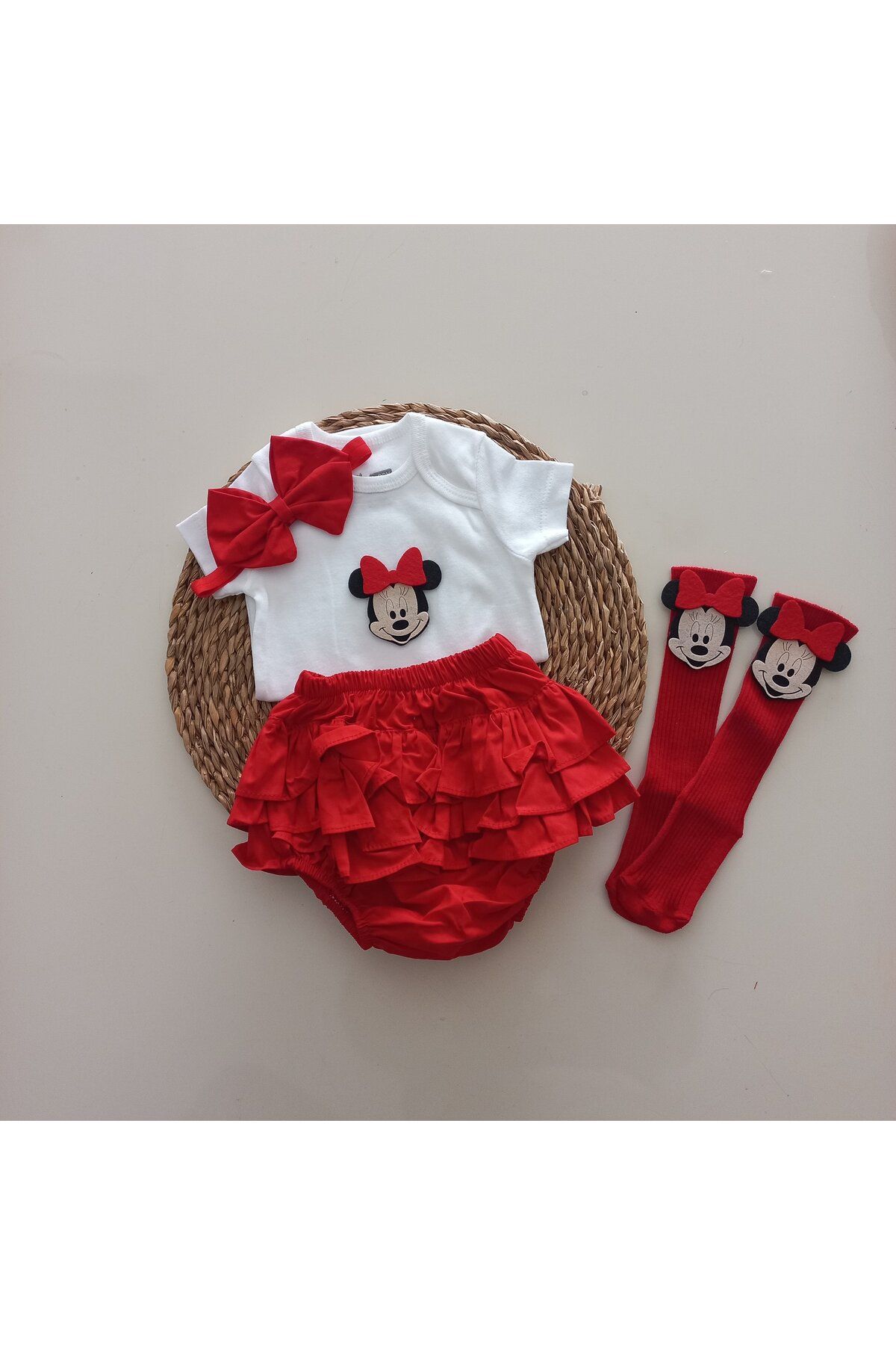 MARS BABY Kız Bebek Kırmızı Minnie'li Fırfır Şort Etek Bodyli Çorap Takımı
