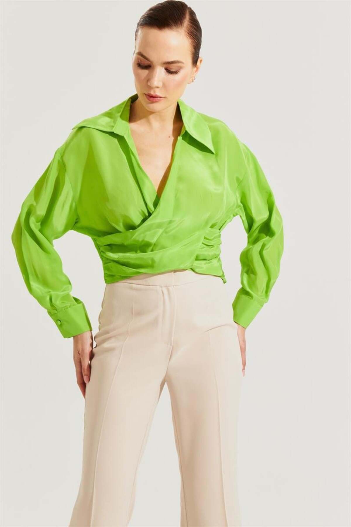 Setre Fıstık Yeşili Çapraz Detaylı Gömlek