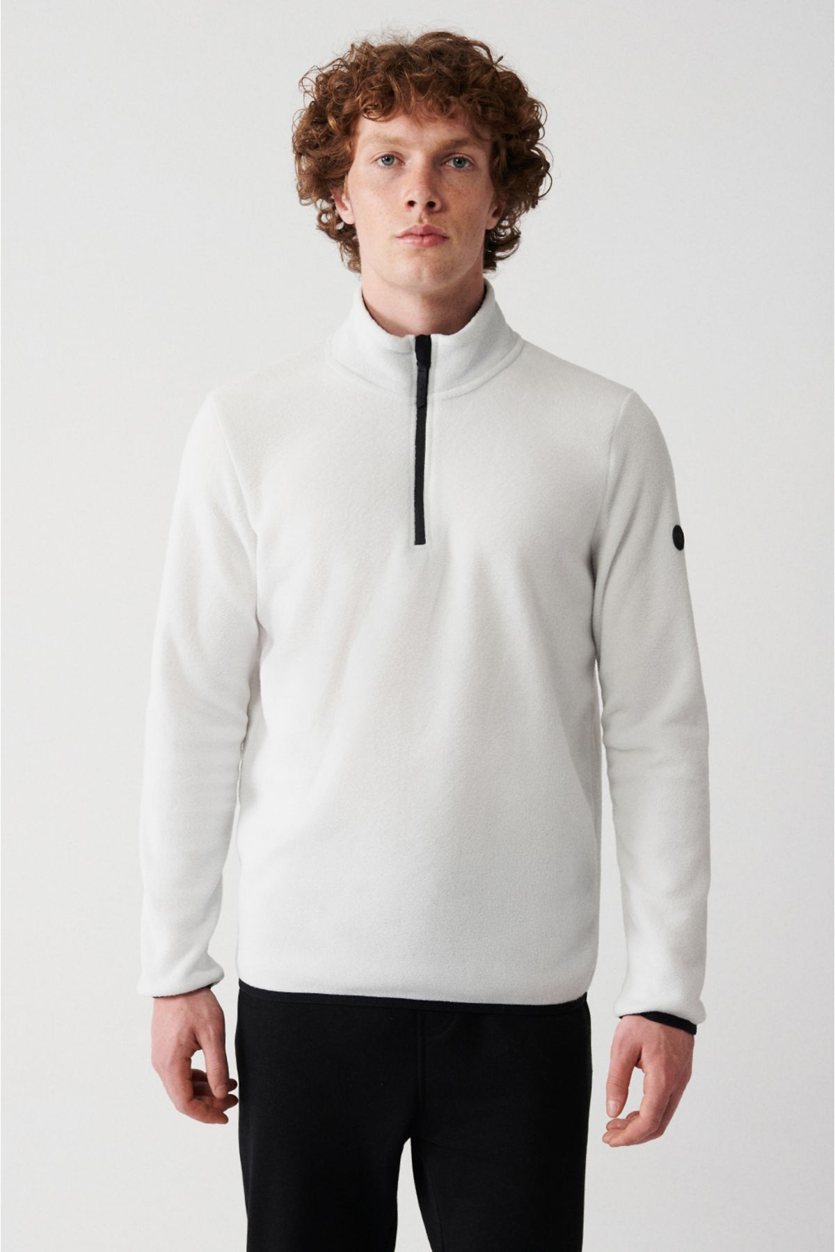 Avva Erkek Beyaz Polar Sweatshirt Dik Yaka Soğuğa Dayanıklı Yarım Fermuarlı Regular Fit E001068
