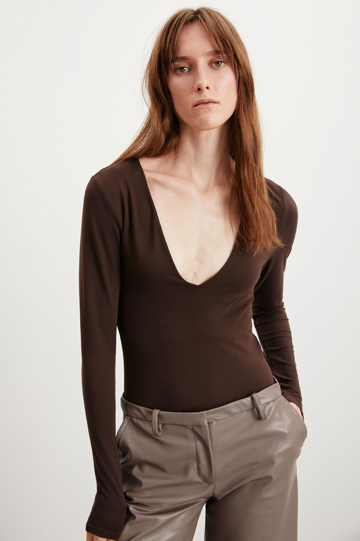 GRIMELANGE Valeri Kadın Esnek Polyester Kumaşlı Üst Kısmı Çift Kat Vücudu Saran Çıtçıtlı Kahverengi Body