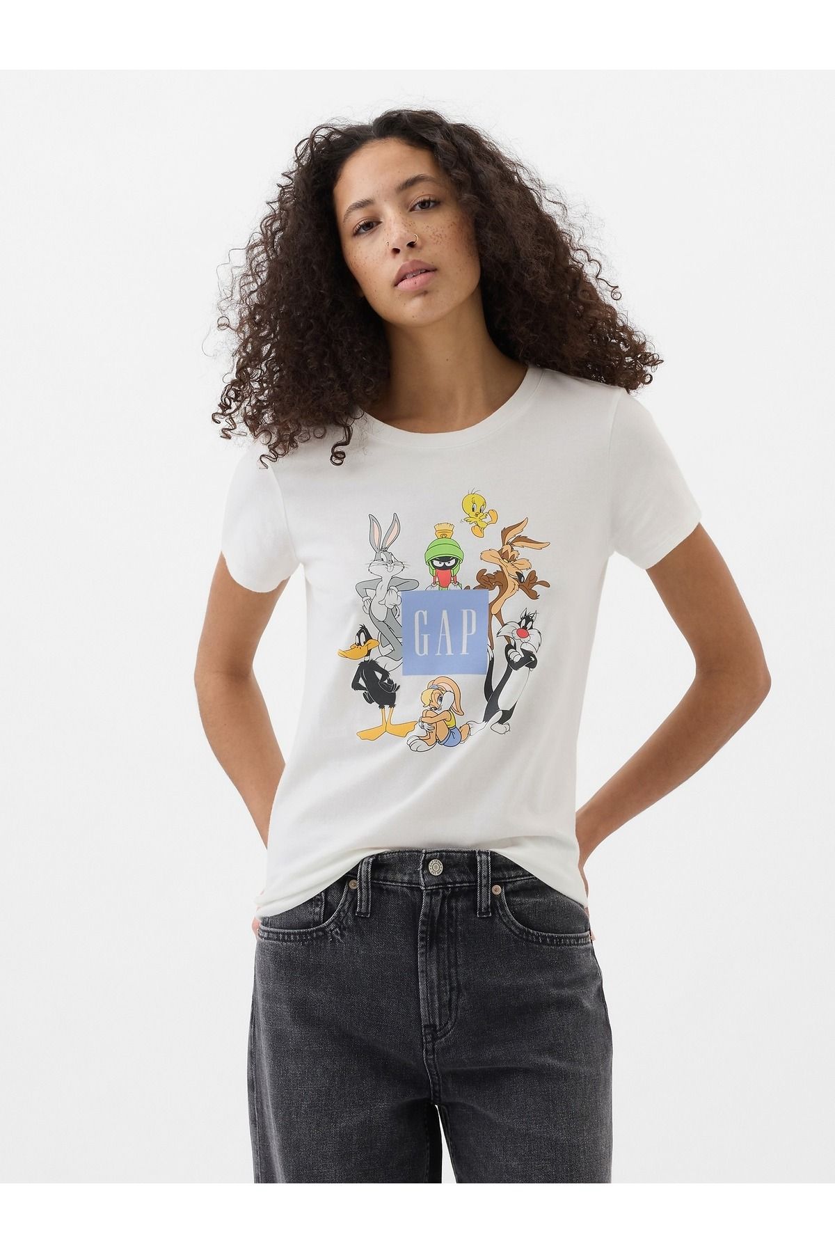 GAP Kadın Kırık Beyaz WB™ Looney Tunes Logo T-Shirt