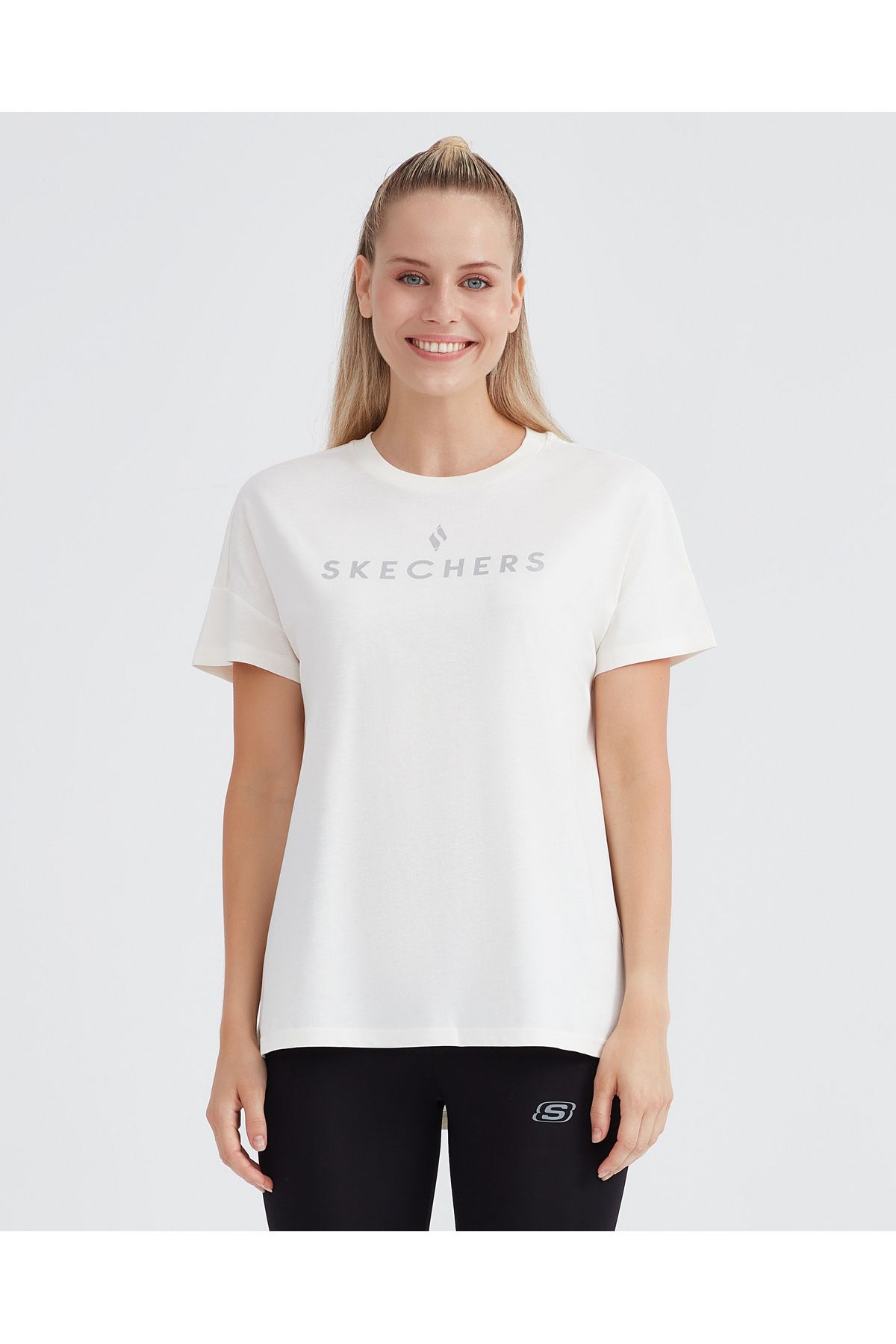 Skechers W Graphic Tee Crew Neck T-shirt Kadın Beyaz Tshirt S232161-102