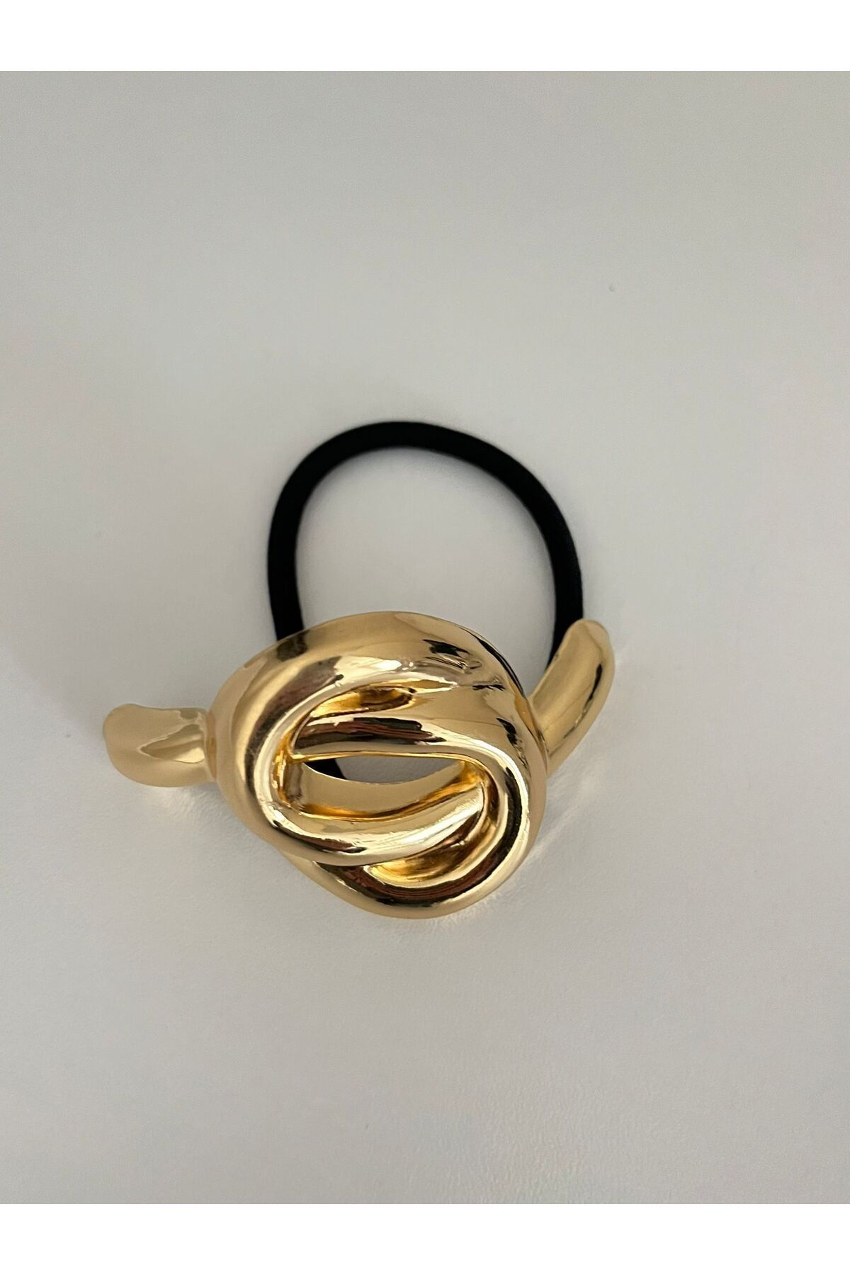 Rachel Gold Düğüm Model Metal Plaka Lastikli At Kuyruğu Tokası