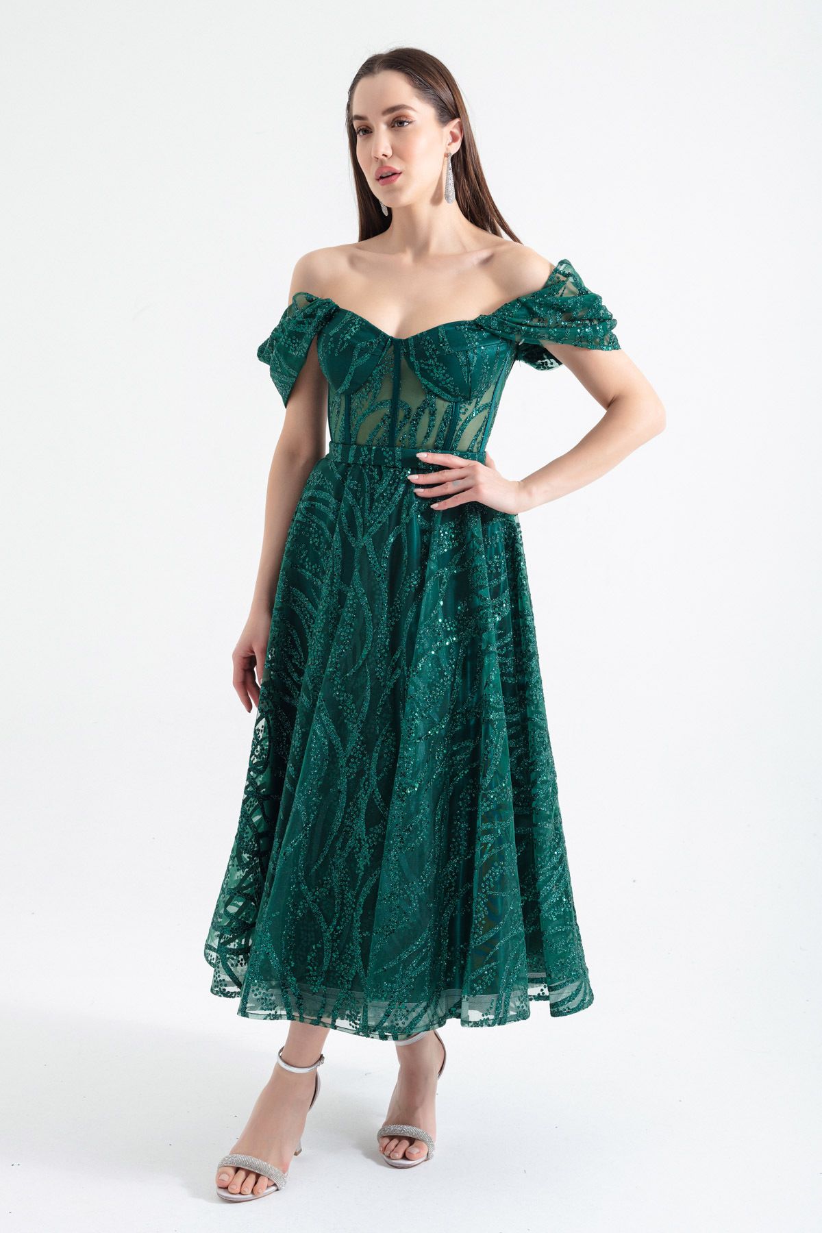 Lafaba Kadın Zümrüt Yeşili Kayık Yaka Simli Midi Abiye Elbise
