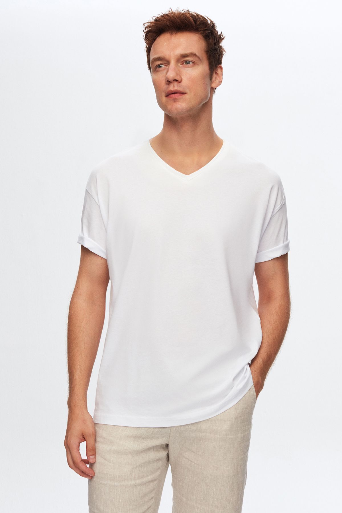 D'S Damat Slim Fit V Yaka Beyaz Renk Erkek T-shırt %100 Pamuk