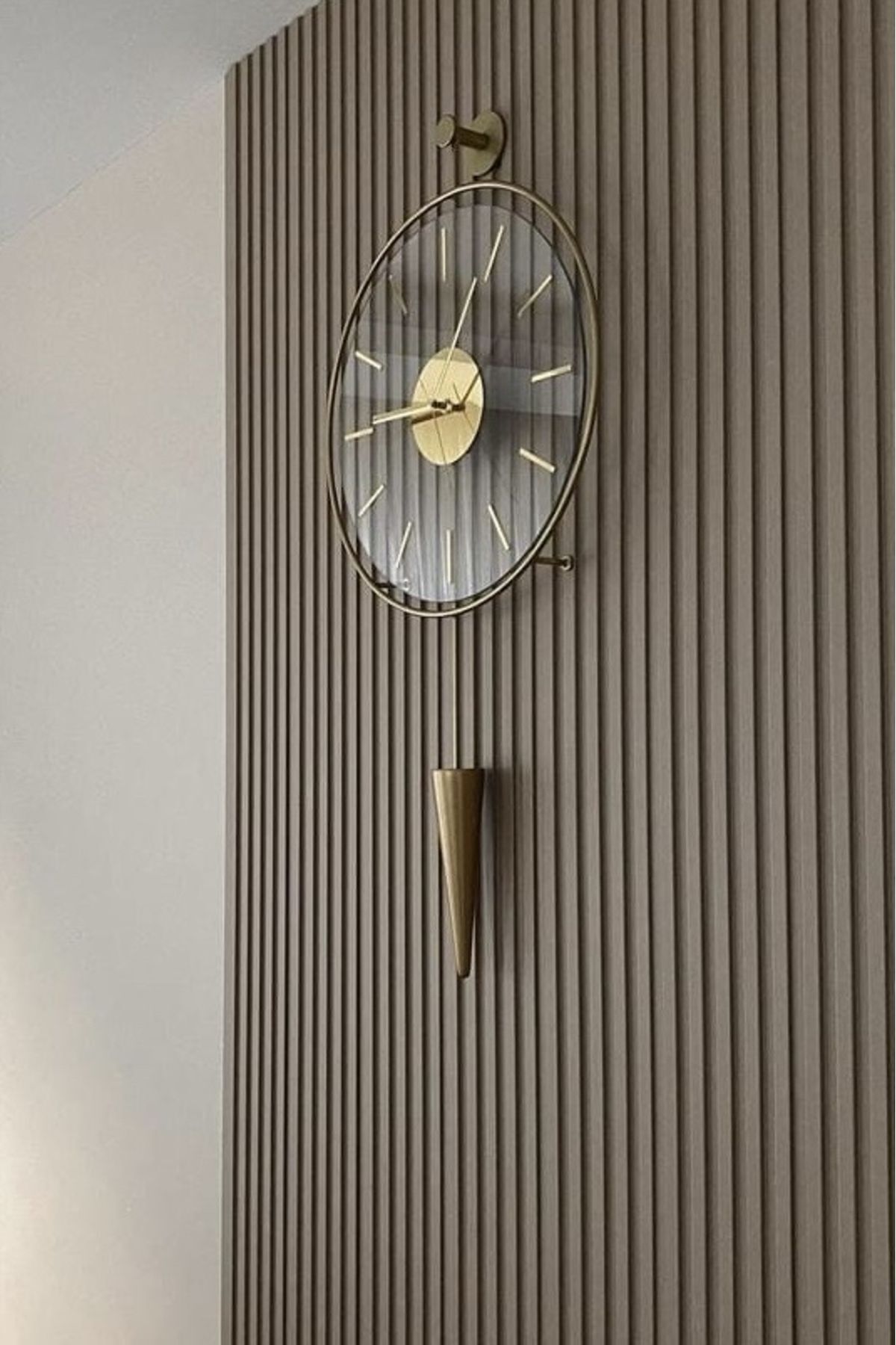 MetaQuartz Aksesuar Gold Gravity Pendulum Elegant Series 37x85 , Modern Dekoratif Metal Cam Duvar Saati