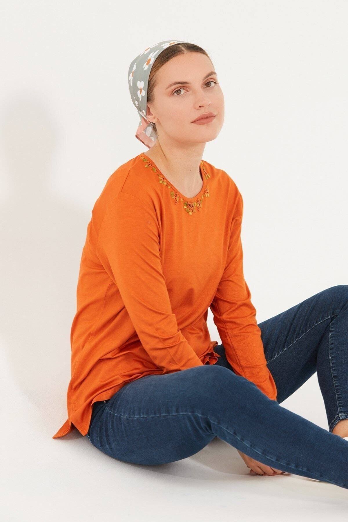 Desen Triko Kadın Sıfır Yaka Tuzun Kol Yakası Işlemeli Penye Bluz Turuncu