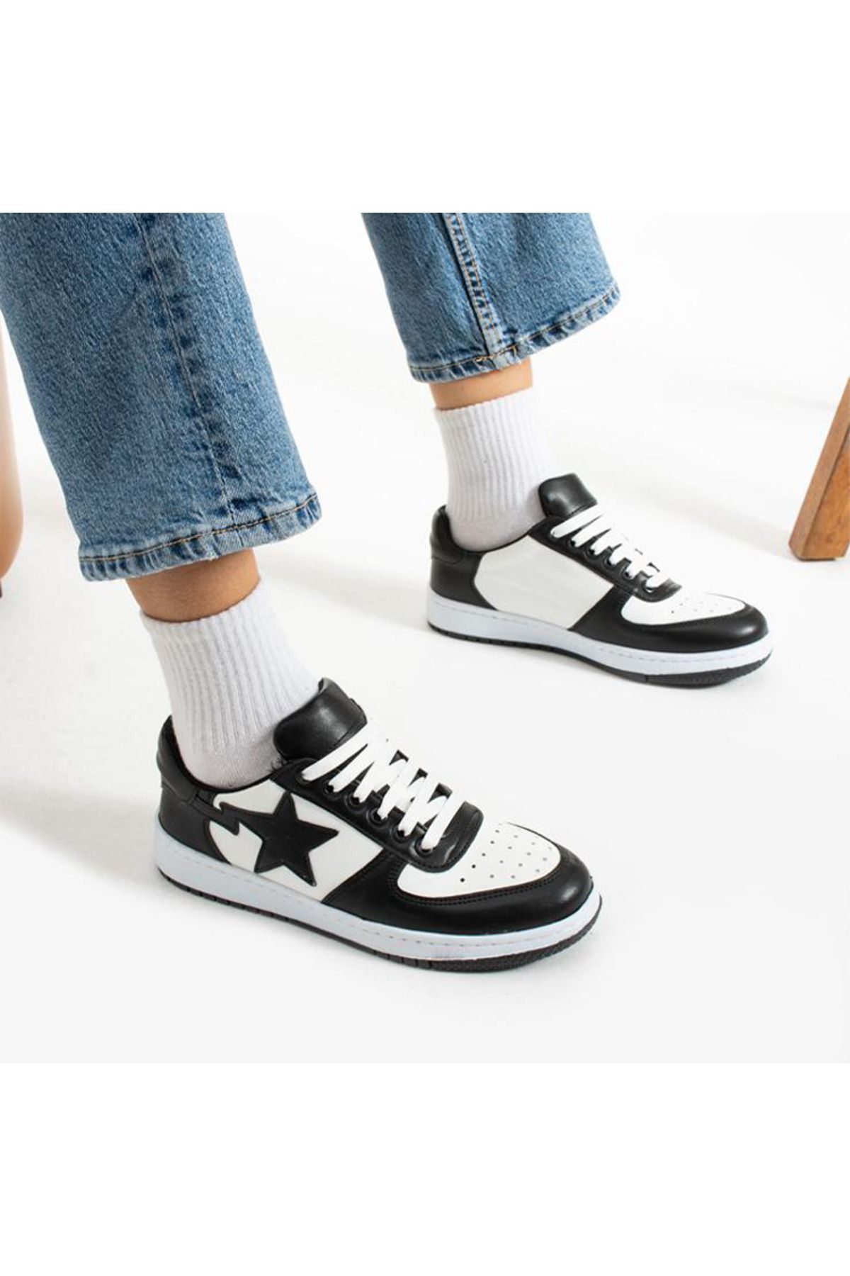 Köstebek Siyah Beyaz Star Düşük Taban Bağcıklı Sneaker Ayakkabı