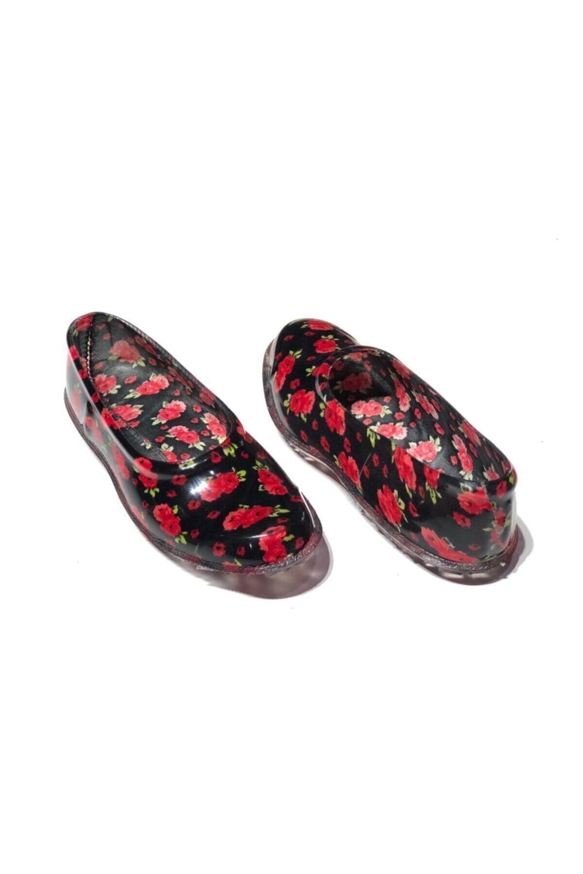 fafatara Siyah Kırmızı Çiçekli Lastik Ayakkabı