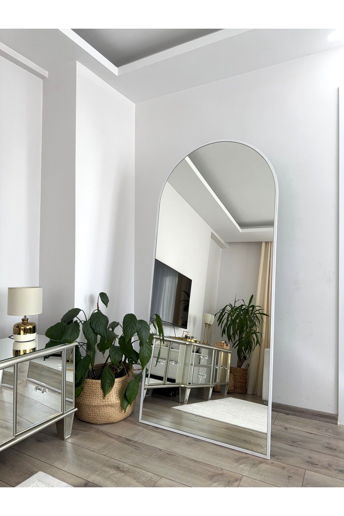 EFFE YAPI DEKOR Beyaz Metal Çerçeveli 180x80 Cm Ayaklı Oval Boy Aynası