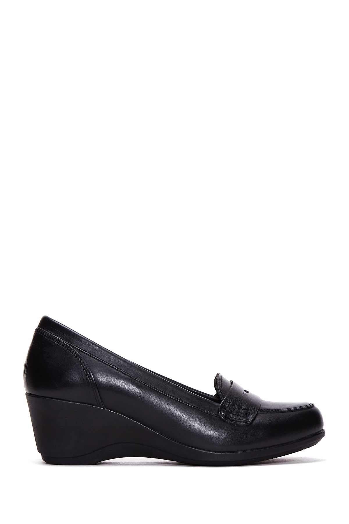 Derimod Kadın Siyah Deri Dolgu Topuklu Ayakkabı