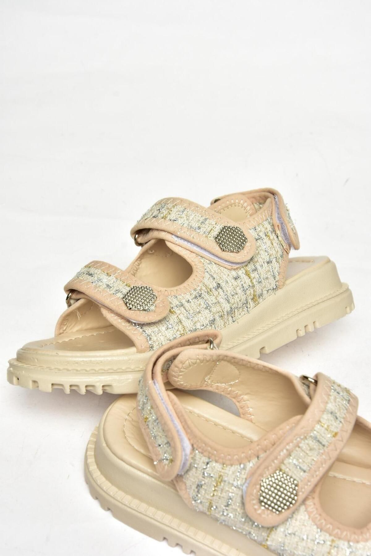 Fox Shoes S267122004 Bej Kumaş Kadın Sandalet