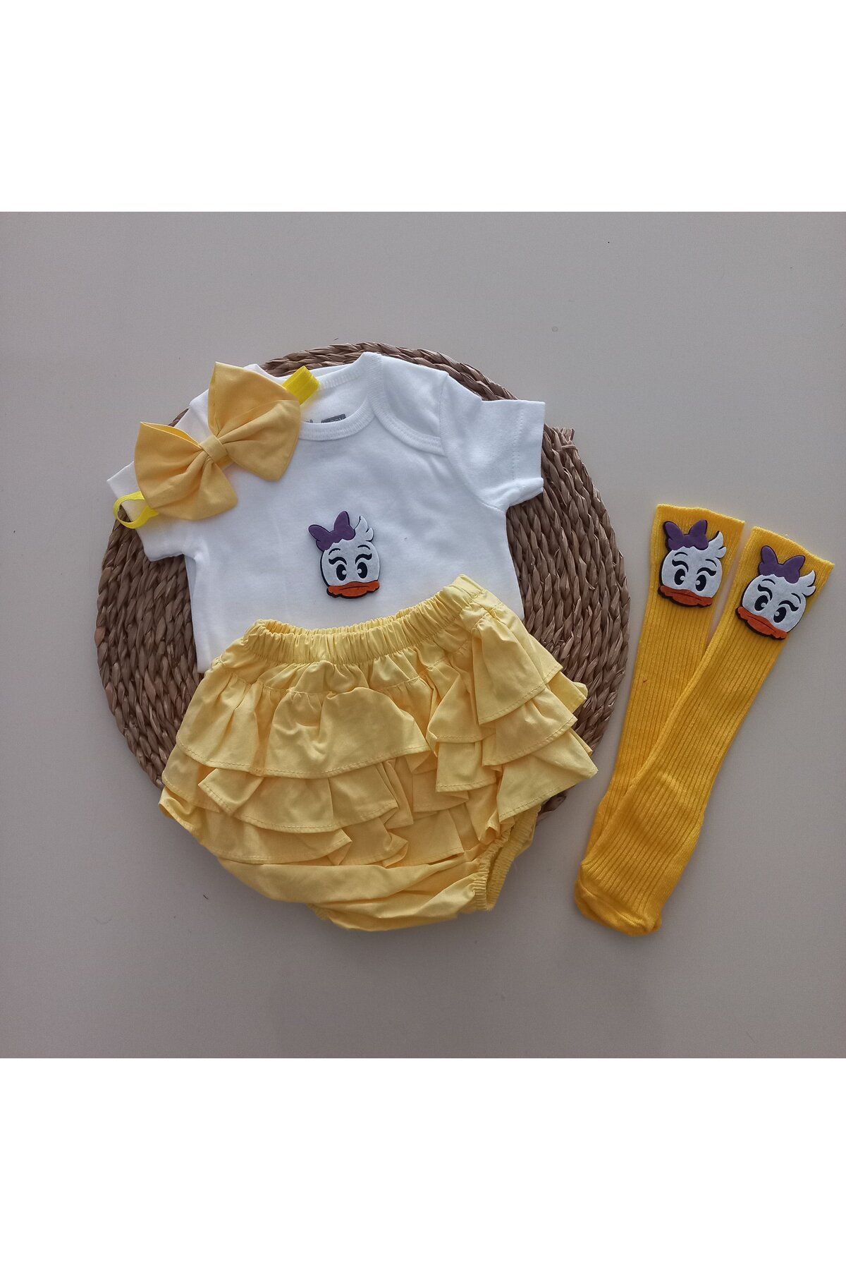 MARS BABY Kız Bebek Sarı Daisy Fırfır Şort Etek Bodyli Çorap Takımı