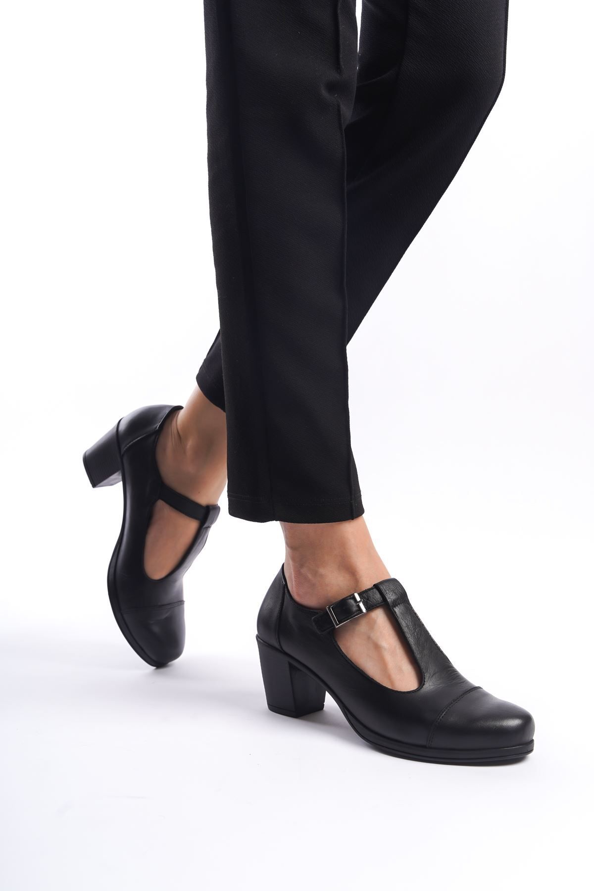 Tamdabu Ayakkabı Hakiki Deri Anatomik Taban Comfort Siyah Kadın Ayakkabı Tmd202460