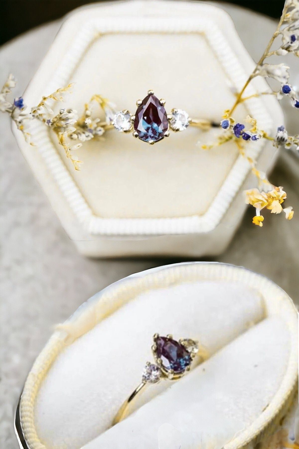 Eviva Jewelry Altın Kaplama 14 Ayar Mistik Topaz Taşlı Lotus Kadın Yüzük