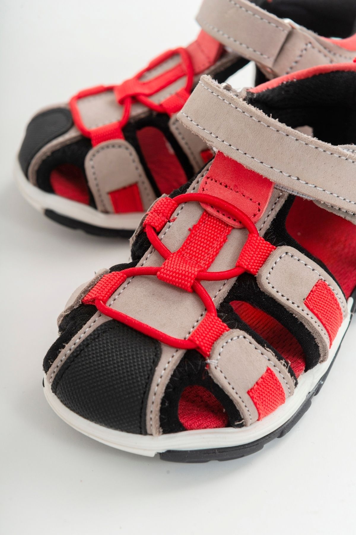 mnpc Unisex Çocuk Gri-kırmızı Deri Ortopedik Outdoor Çocuk Sandalet