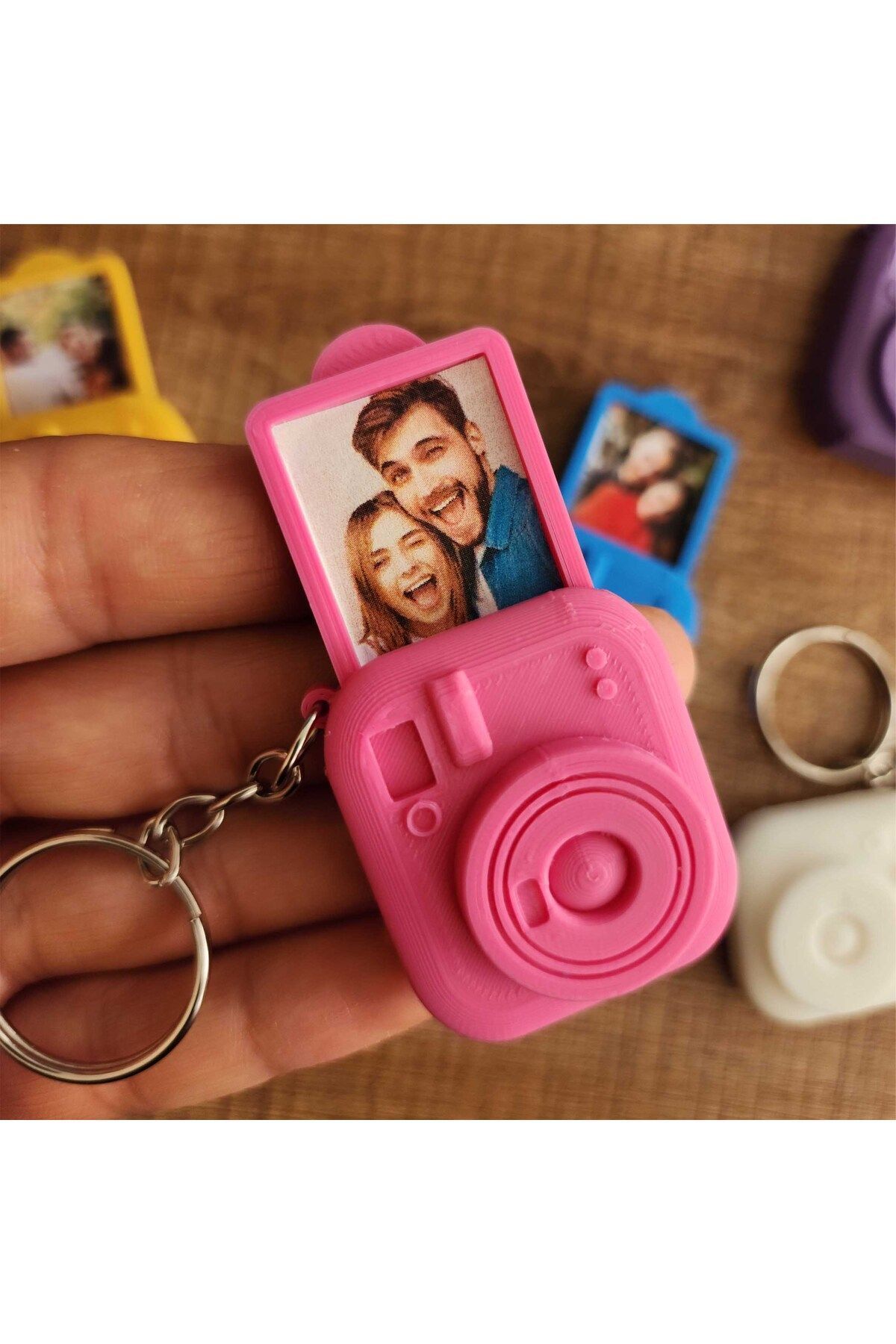 BMB3D Store Mini Polaroid Kamera Görünümlü Anahtarlık (3D Fotoğraf Bölmeli)