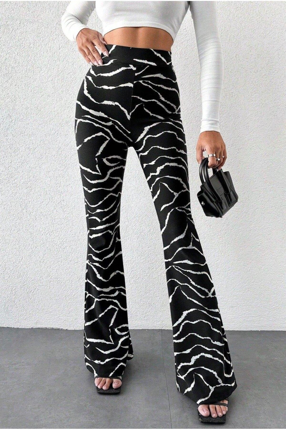 Siyah Kadın Siyah Krep Kumaş Mermer Desenli Yüksek Bel Likralı Ispanyol Paça Pantolon 100 Cm