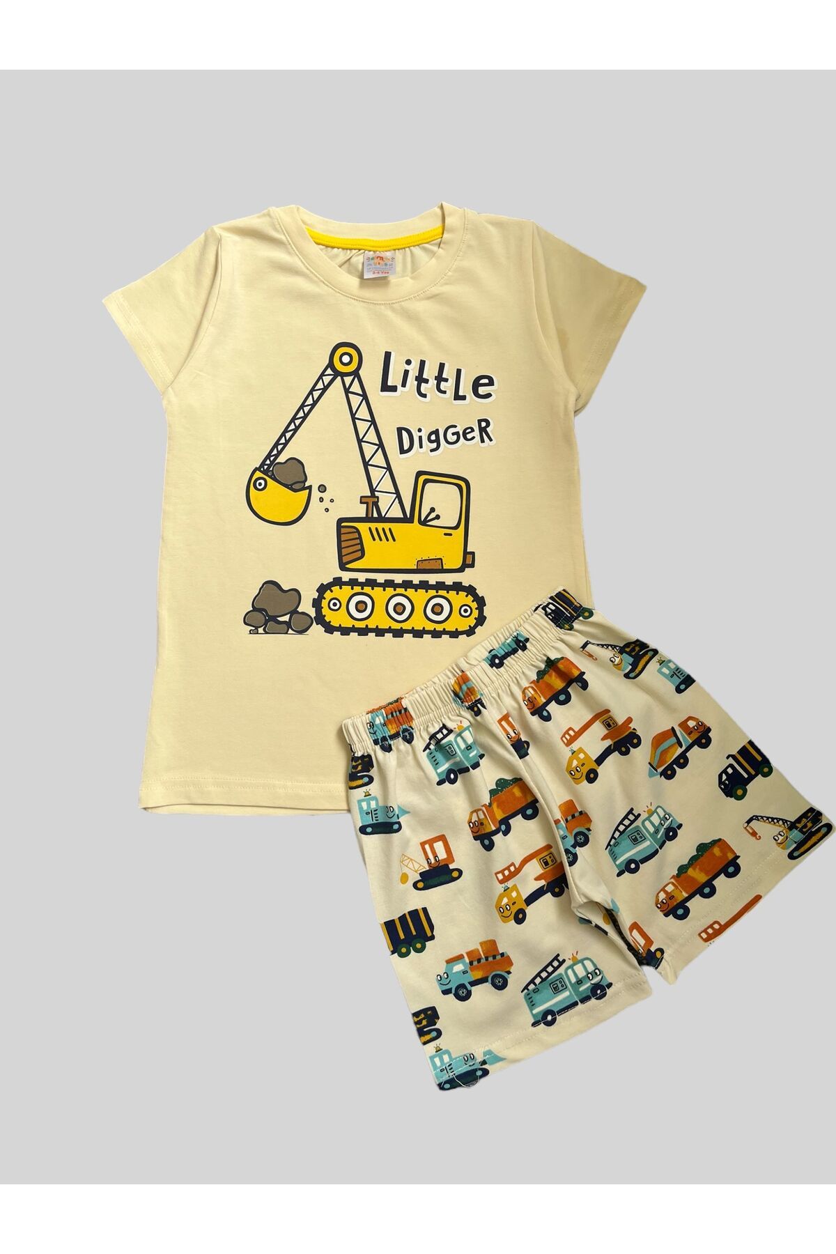 elmas kids Erkek Çocuk %100 Pamuklu İş Makinesi Araba Desenli Kısa Kollu Şortlu Krem  Yazlık Pijama Takımı