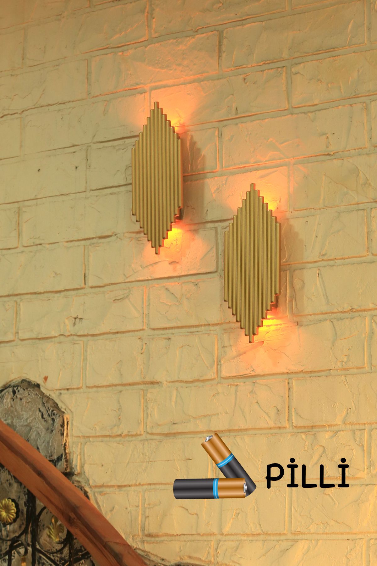 FagüArt Pilli Modern Dekoratif Duvar Aydınlatması Aplik Gece Lambası Gold (AMBER IŞIK)