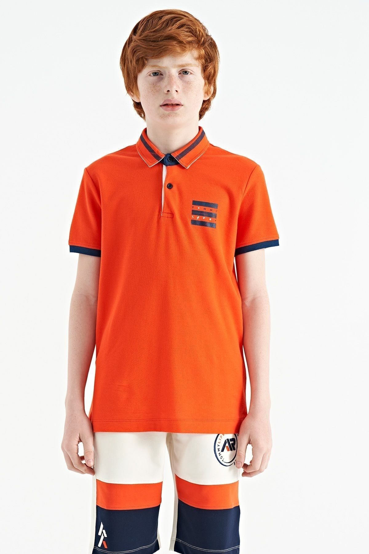 TOMMY LIFE Portakal Yakası Renk Bloklu Baskı Detaylı Standart Kalıp Erkek Çocuk T-shirt - 11111