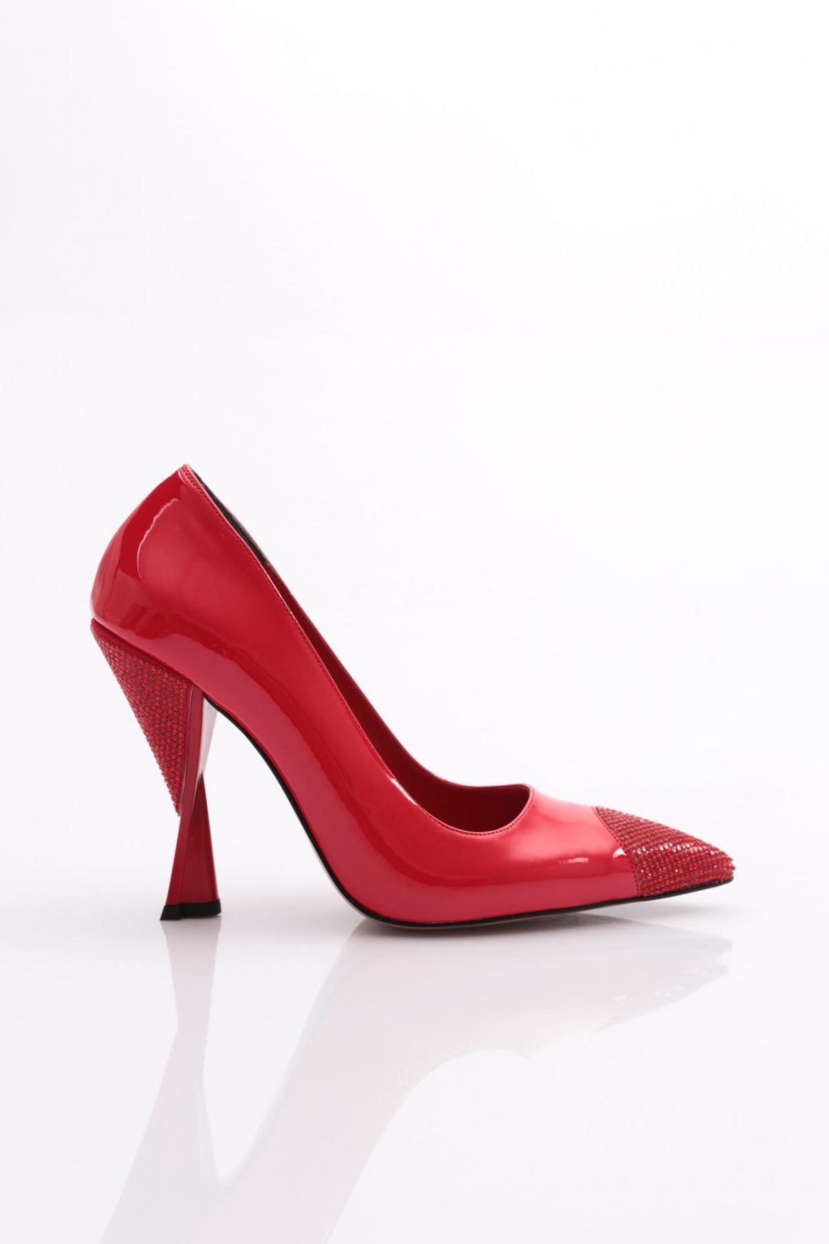 Dgn 132 Kadın Topuklu Ayakkabı Kırmızı Rugan