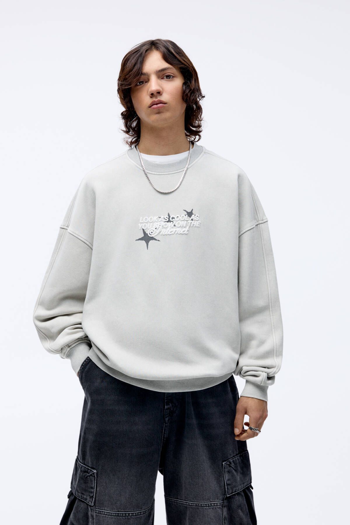 Pull & Bear Soluk Efektli Yıldız Baskılı Oversize Sweatshirt