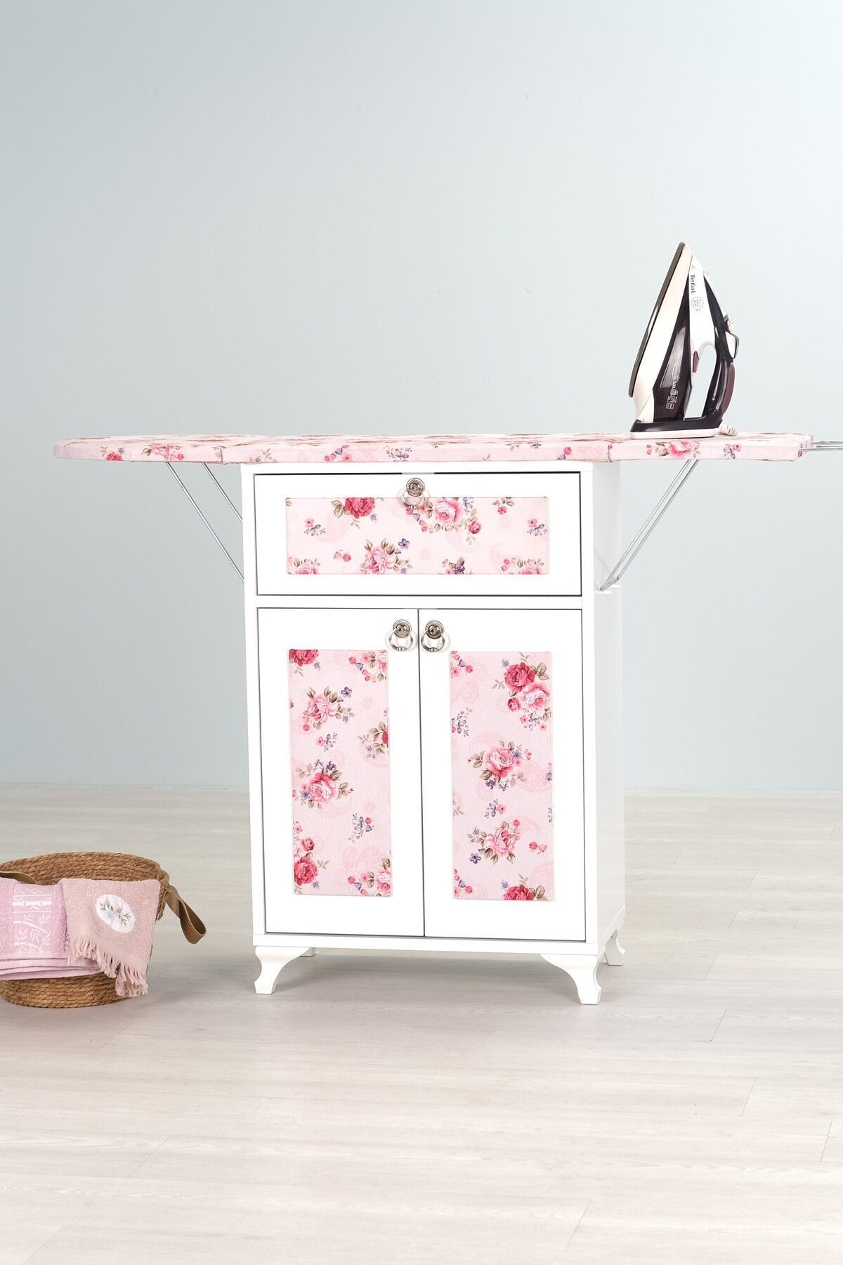 mistik home Rose Beyaz Katlanır Dolaplı Ütü Masası Pembe Çiçek Desenli