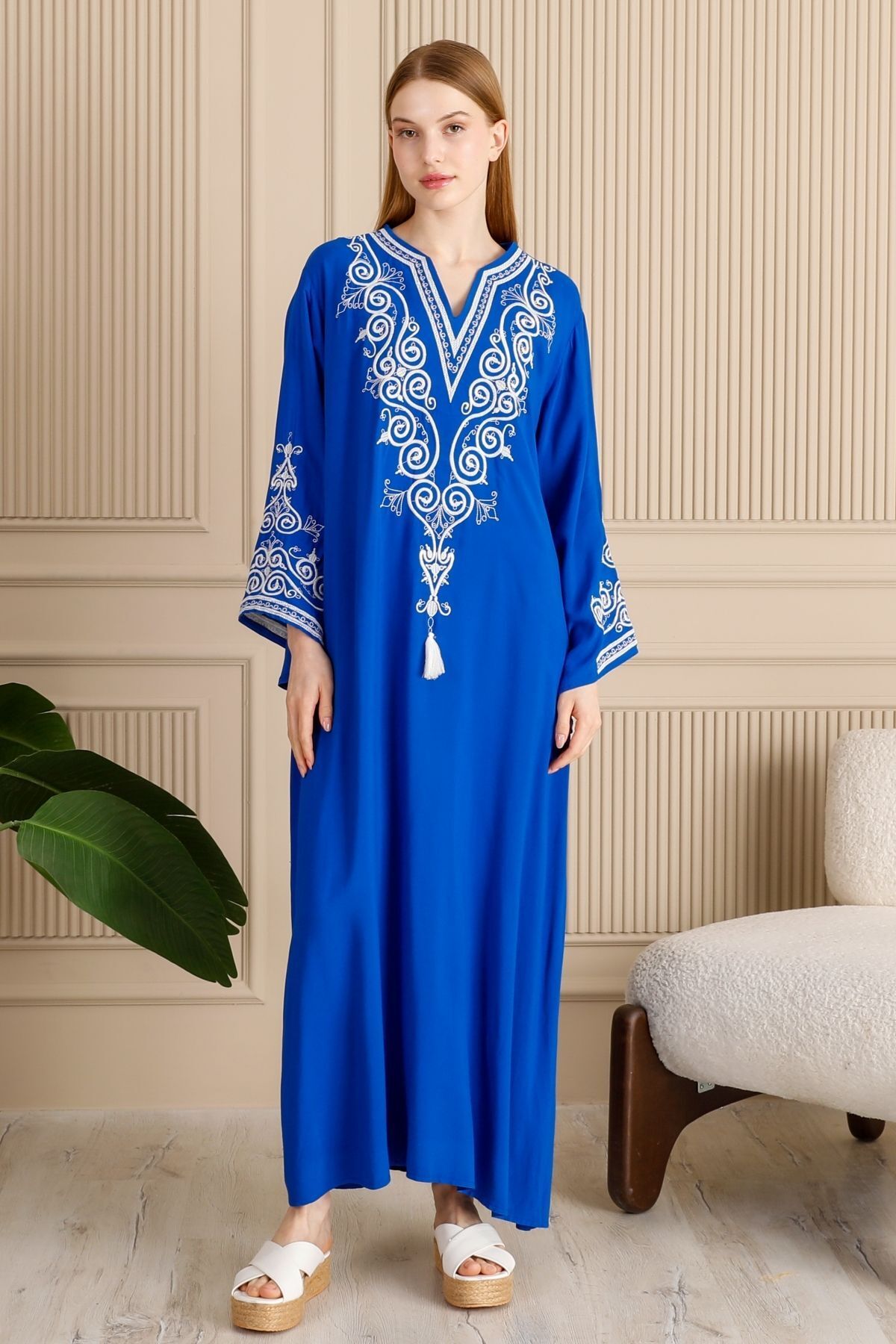BeyzaBayram Kadın Saks Mavi Nakışlı Battal Salaş Büyük Beden Viskon Uzun Elbise