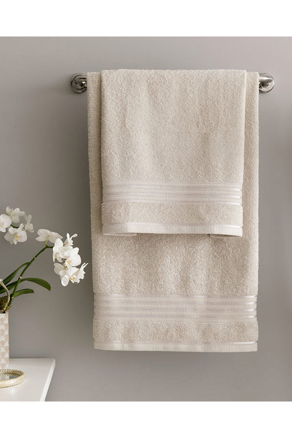 English Home Romantic Stripe Floşlu Banyo Havlusu Takımı Açık Gri